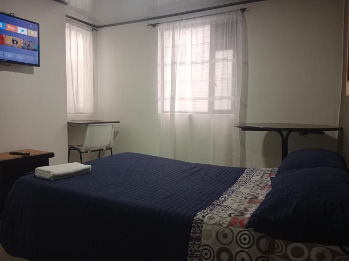 Con Cocina Independiente Cerca Al Aeropuerto 1 Piso Apartment *