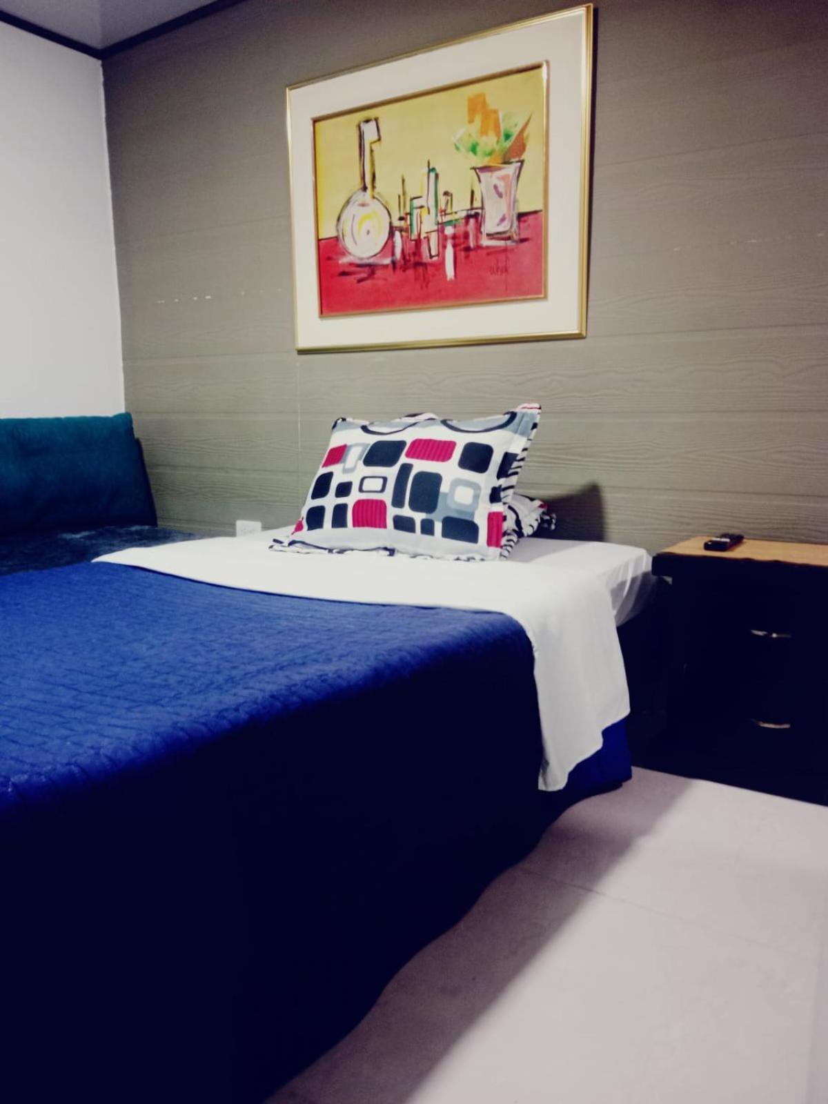 Con Cocina Independiente Cerca Al Aeropuerto 1 Piso Apartment *