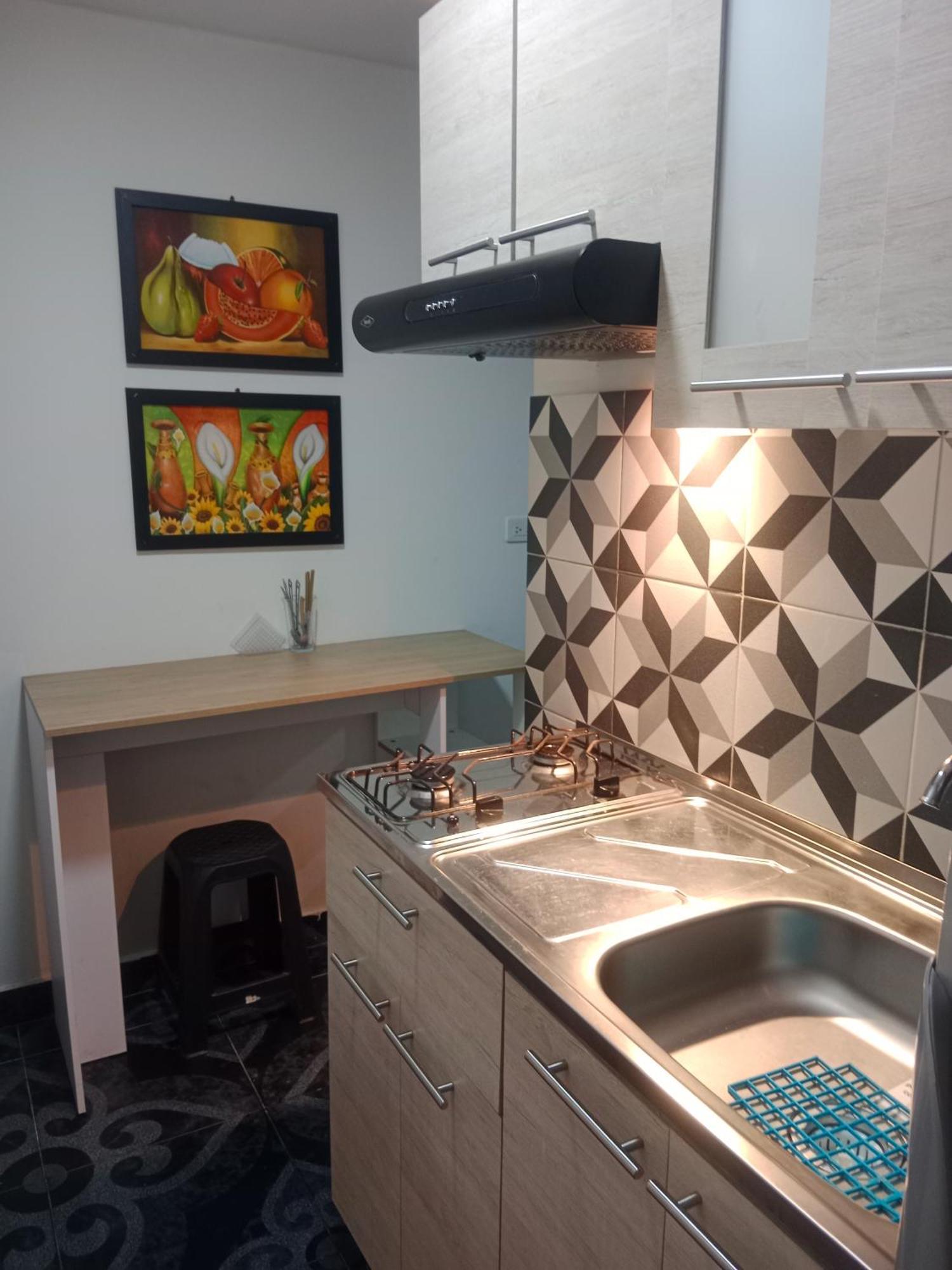 Con Cocina Independiente Cerca Al Aeropuerto 1 Piso Apartment *